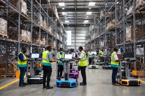 Logistics & Warehousing — RoboHub Africa