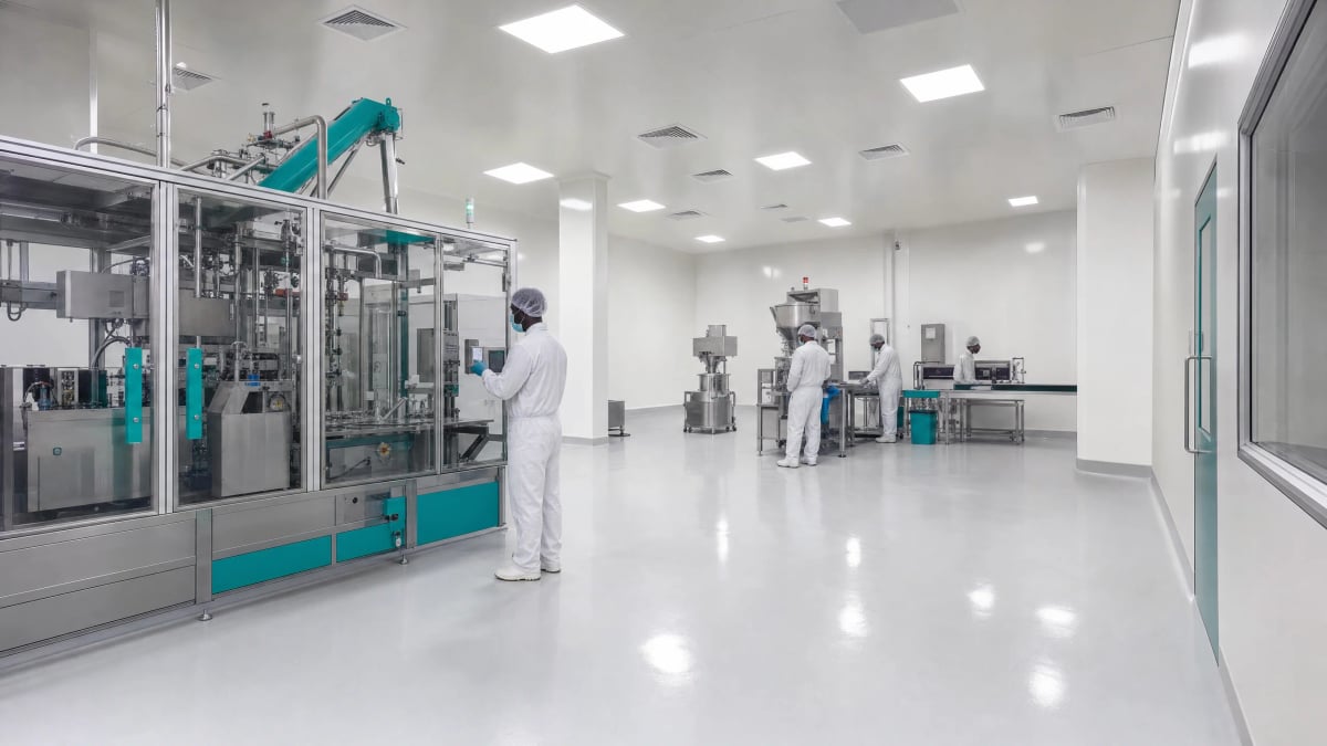 Epoxy Flooring Ghana delivers ISO 14644 Class 5/6/7/8 compliant epoxy systems with multi-coat application discipline, particle-free cure protocols, and IEC 61340-5-1 ESD integration where the cleanroom envelope requires. — Epoxy Flooring Ghana