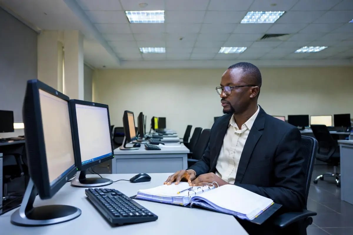 Banks & Financial Services
