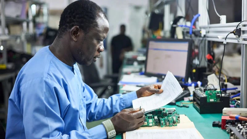 Electronic component sourcing for a manufacturing operation — Tema, Ghana — Kronix Silicon